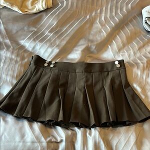 Stylish Olive Green Pleated Skirt